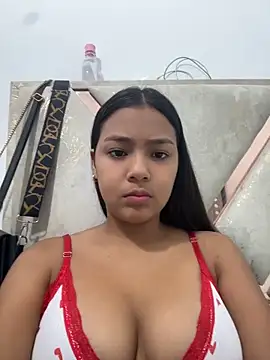 Snapshot of Baby_morena12 chatting on May 2026 09:44:02 PM Baby morena12 online show from May 2026 09:44:02 PM