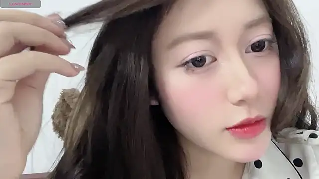 Snapshot of BaekKun chatting on February 2026 08:29:02 AM BaekKun online show from February 2026 08:29:02 AM