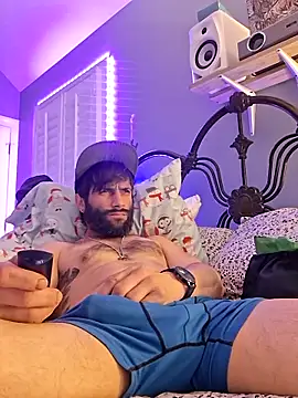 Snapshot of TrndSettr chatting on February 2026 10:22:02 AM TrndSettr online show from February 2026 10:22:02 AM