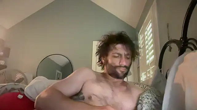 TrndSettr online show from April 2026 10:45:02 PM