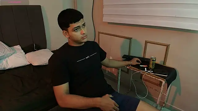 Keinner BigDick online show from August 2026 08:41:02 PM