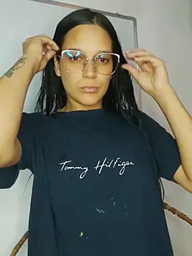 Perla and Maikol online show from February 2026 06:28:02 PM