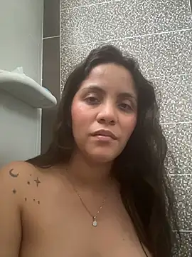 Snapshot of paulina_ponce chatting on February 2026 10:17:01 PM paulina ponce online show from February 2026 10:17:01 PM