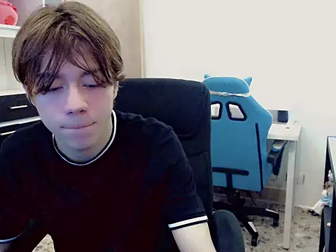 Snapshot of duvisex19 chatting on February 2026 08:48:02 PM duvisex19 online show from February 2026 08:48:02 PM