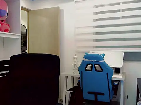 Snapshot of duvisex19 chatting on February 2026 12:40:02 AM duvisex19 online show from February 2026 12:40:02 AM