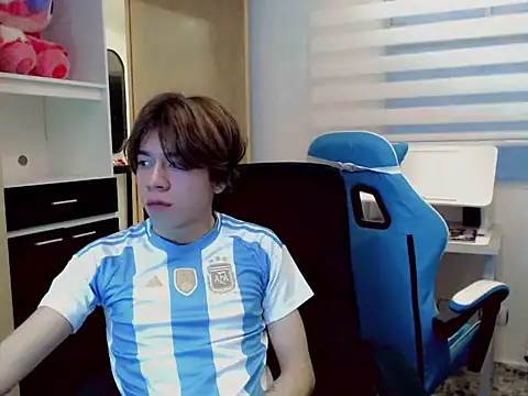 Snapshot of duvisex19 chatting on February 2026 10:50:01 PM duvisex19 online show from February 2026 10:50:01 PM