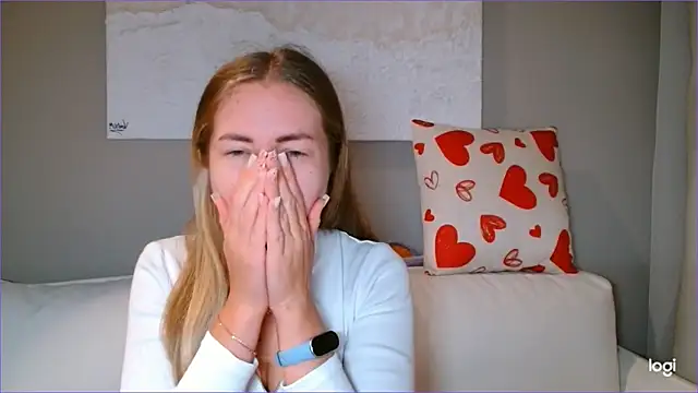 BluueSilk online show from September 2025 05:34:02 AM