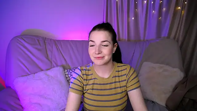AliceChanel online show from May 2026 03:47:01 AM