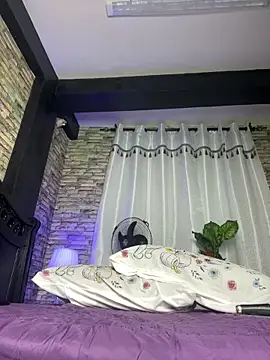 SluttyEll online show from February 2026 07:45:02 PM