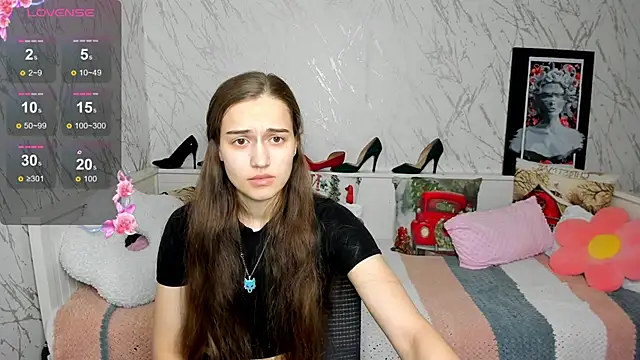 Snapshot of Alisa__Hall chatting on February 2026 04:38:01 AM Alisa Hall online show from February 2026 04:38:01 AM