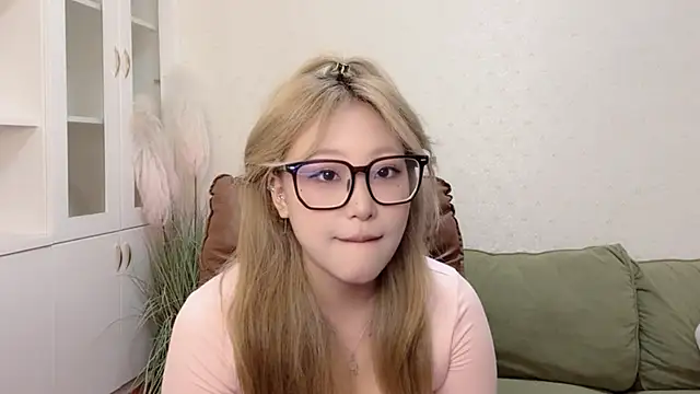 SM JIAJIA ZL online show from June 2026 11:46:01 AM