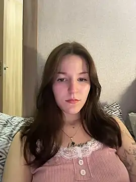 OliaLav online show from February 2026 08:02:01 PM