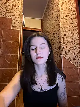 OliaLav online show from February 2026 06:26:01 PM