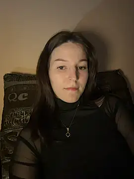 OliaLav online show from February 2026 06:28:01 PM