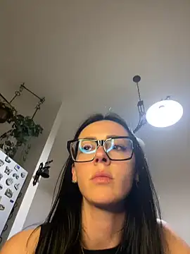 alibi room online show from May 2026 09:21:01 PM