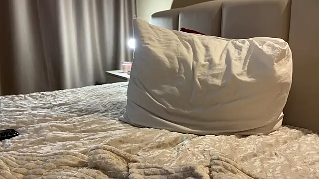 mariamellaa online show from February 2026 12:15:02 PM