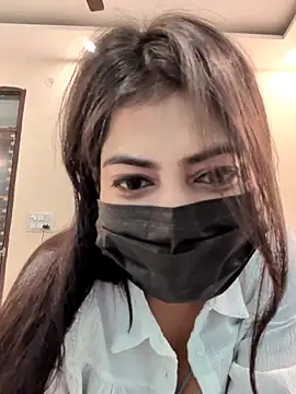 Snapshot of Confident_chic chatting on February 2026 10:44:02 AM Confident chic online show from February 2026 10:44:02 AM