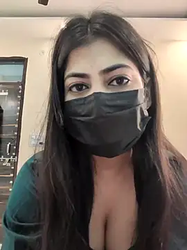 Snapshot of Confident_chic chatting on February 2026 10:12:01 AM Confident chic online show from February 2026 10:12:01 AM