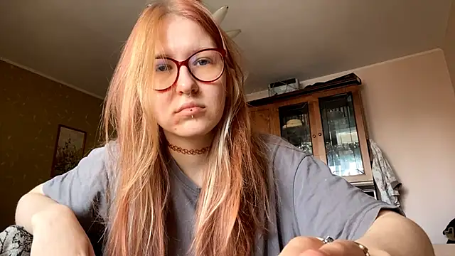 Snapshot of LaureenVielma chatting on February 2026 08:22:02 AM LaureenVielma online show from February 2026 08:22:02 AM