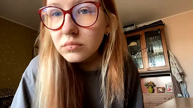 LaureenVielma online show from April 2026 07:30:01 AM