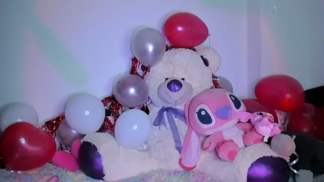 Snapshot of Kylievoos chatting on February 2026 01:23:01 AM Kylievoos online show from February 2026 01:23:01 AM