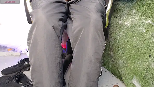 Walkers05 online show from March 2026 05:44:01 AM