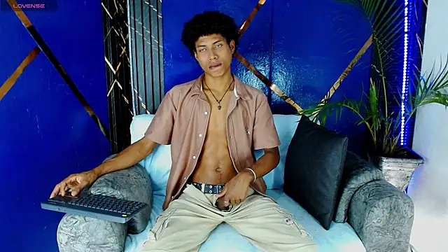 Walkers05 online show from May 2026 05:10:01 PM