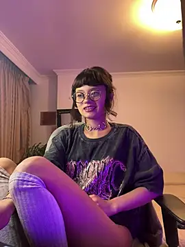 Snapshot of Miamhua-Cat- chatting on February 2026 06:30:02 AM Miamhua-Cat- online show from February 2026 06:30:02 AM