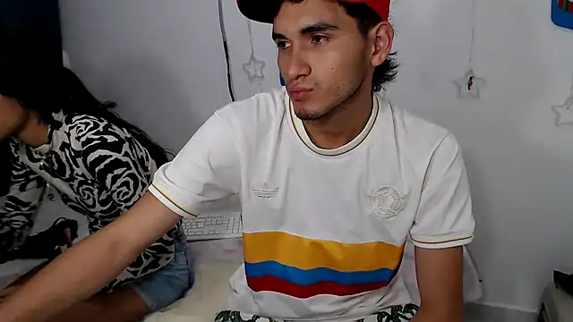 Snapshot of the_skinny_one chatting on February 2026 12:00:01 PM the skinny one online show from February 2026 12:00:01 PM