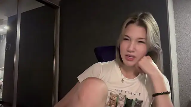 lilXdomiii online show from February 2026 12:45:02 PM