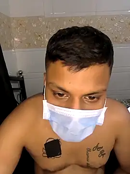 Snapshot of silkboy69 chatting on February 2026 01:04:02 PM silkboy69 online show from February 2026 01:04:02 PM