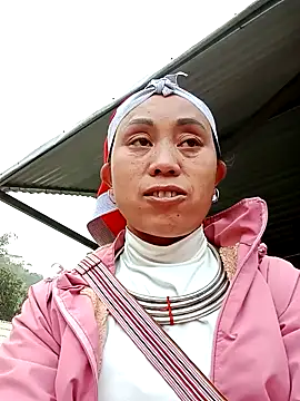 Snapshot of Pmn87 chatting on February 2026 08:40:02 AM Pmn87 online show from February 2026 08:40:02 AM