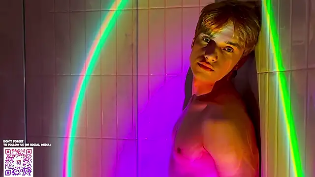 Snapshot of twl8vibe chatting on February 2026 04:43:01 PM twl8vibe online show from February 2026 04:43:01 PM