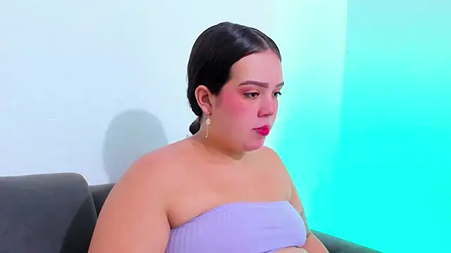 Emely pregnantt online show from March 2026 08:09:01 AM