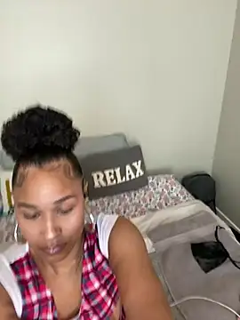 Snapshot of Jamalyce chatting on February 2026 05:38:02 PM Jamalyce online show from February 2026 05:38:02 PM