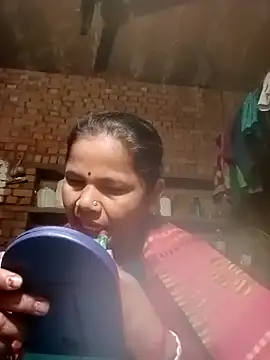 Snapshot of Pooja_sahu chatting on February 2026 06:44:02 PM Pooja sahu online show from February 2026 06:44:02 PM