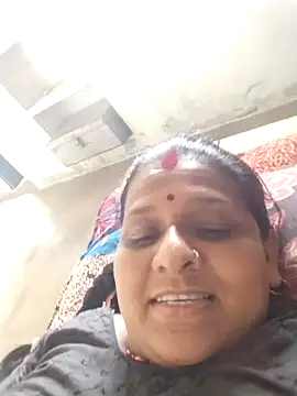 Snapshot of Hirdesh_sahhu chatting on February 2026 09:49:02 AM Hirdesh sahhu online show from February 2026 09:49:02 AM