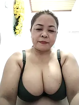 Baby-bigtits2026 online show from May 2026 10:33:01 AM