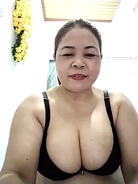Baby-bigtits2026 online show from May 2026 09:58:02 AM