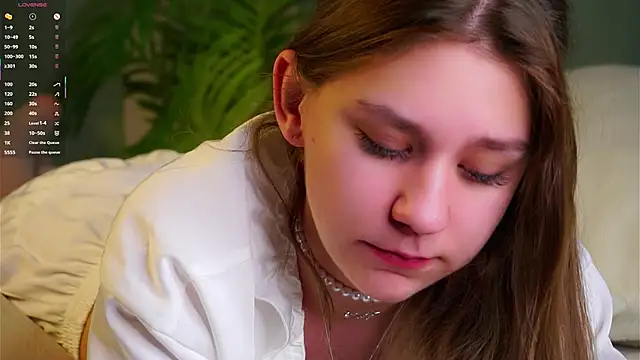 Snapshot of ShantellAngulo chatting on February 2026 01:24:01 AM ShantellAngulo online show from February 2026 01:24:01 AM