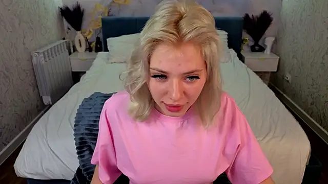 Kate Krose online show from May 2026 01:00:02 AM