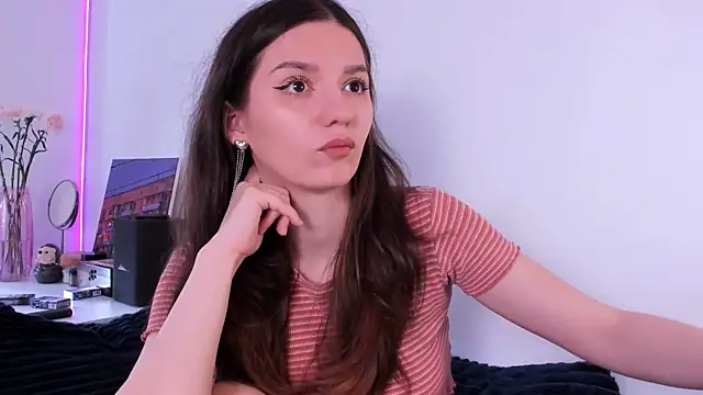 miabellee  online show from May 2026 07:03:01 AM