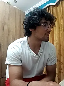 Apolo Men online show from April 2026 04:43:02 AM