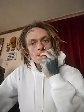 Versaceballsack online show from March 2026 01:02:01 PM