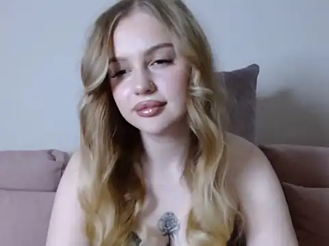 AmandaFlirty online show from February 2026 07:12:01 PM