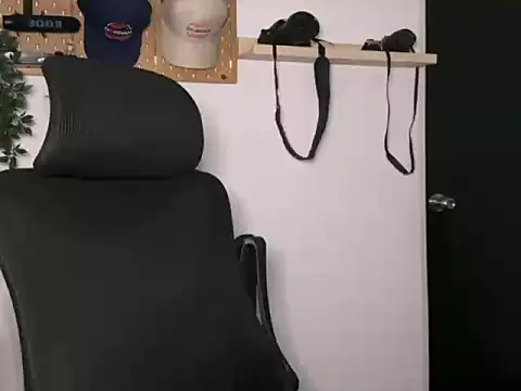 SamDornan51 online show from February 2026 11:09:02 PM