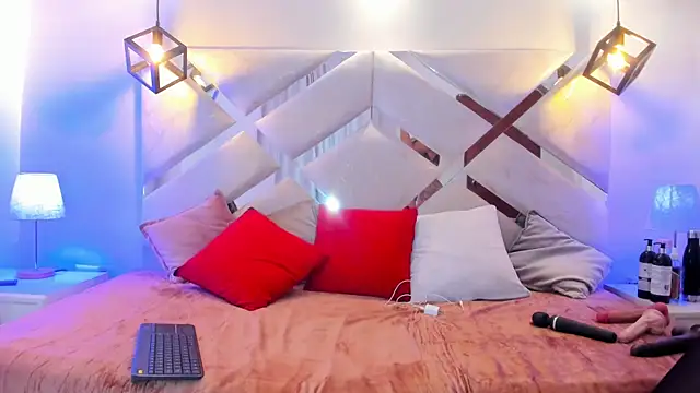 karlaa megan online show from April 2026 11:48:01 AM