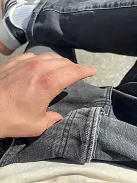 Lennart1869 online show from March 2026 01:04:02 PM