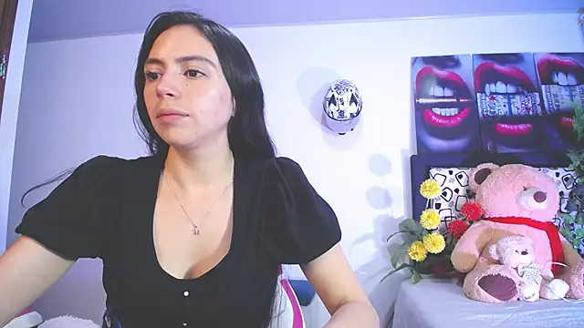Snapshot of lika_little0 chatting on June 2026 12:02:04 AM lika little0 online show from June 2026 12:02:04 AM
