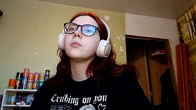 Snapshot of VannessaDillenbeck chatting on February 2026 07:24:02 AM VannessaDillenbeck online show from February 2026 07:24:02 AM